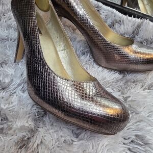 Bandolino Metallic Textured Heels